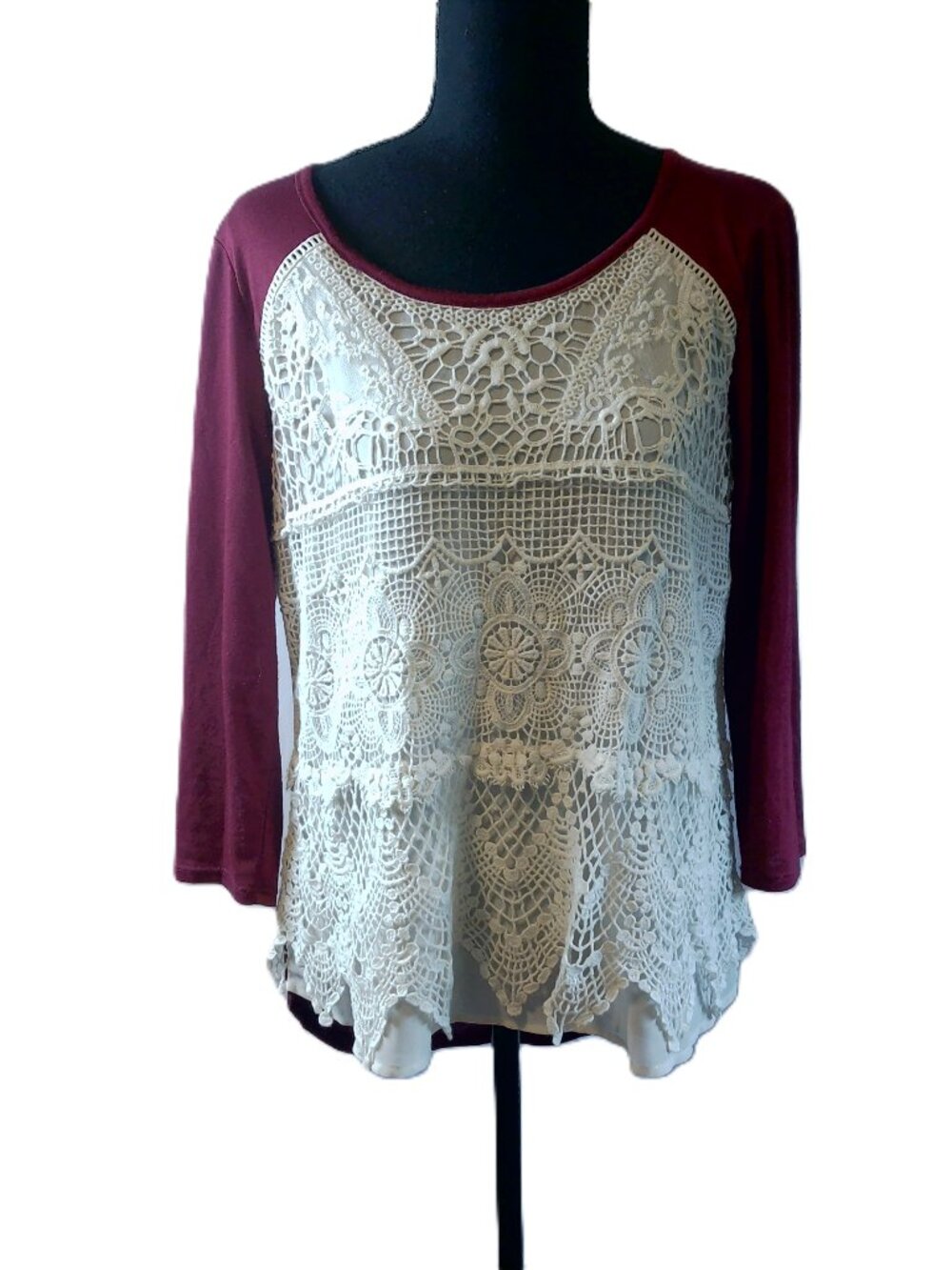 Eyeshadow Crochet Front Layered Raglan Top Medium Burgundy White Boho